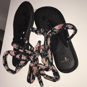 Yoga mat tie up shoes
